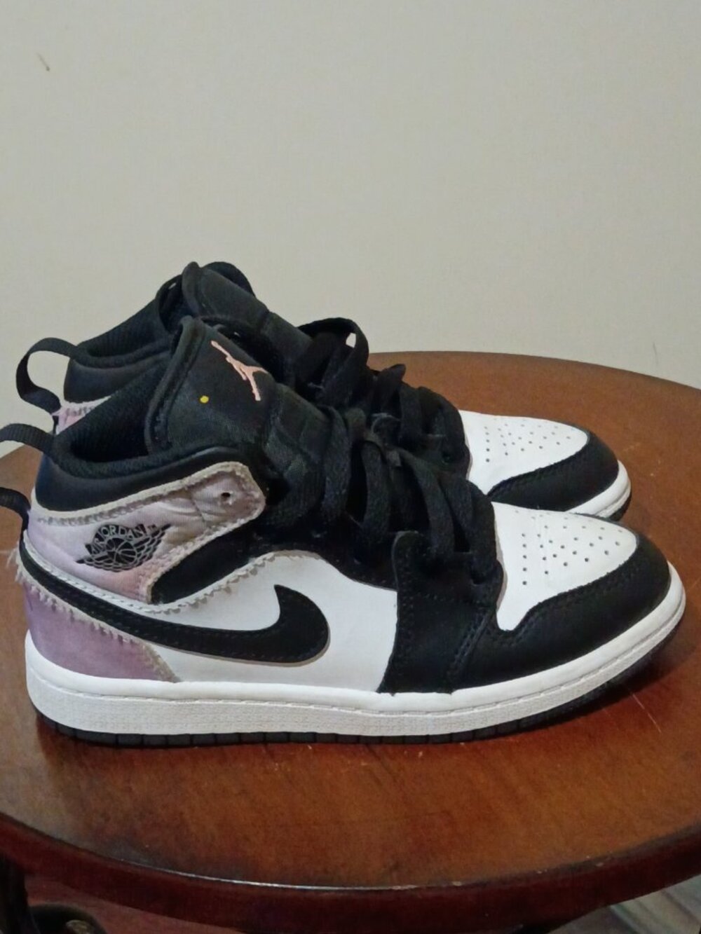 NIKE JORDAN 1 MID SE (PS) ZEN MASTER BLACK-BLEACHED CORAL DM6215-001 SIZE 12C